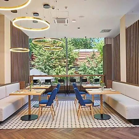 Отель Voco By Ihg 4*