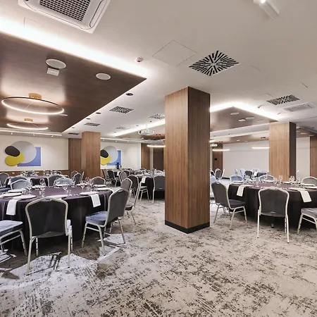 Готель Voco By Ihg